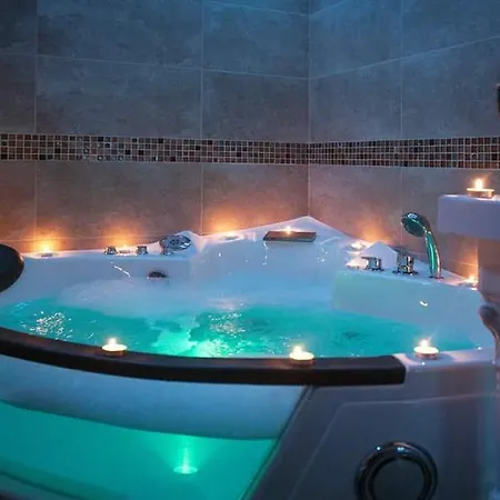 B&d Private Bath